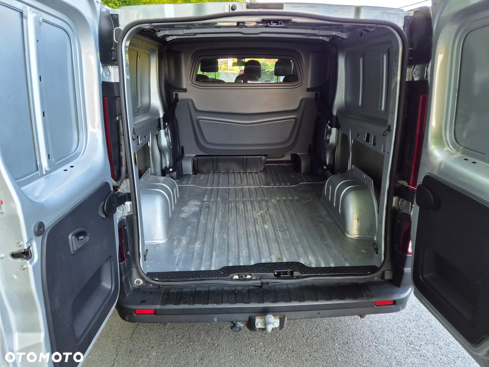 Opel Vivaro - 9