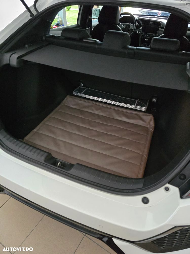 Honda Civic 1.5 VTEC Turbo Sport - 39