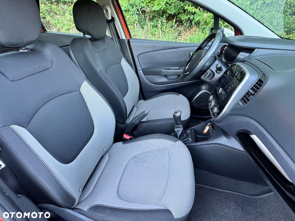 Renault Captur 0.9 Energy TCe Life EU6 - 11