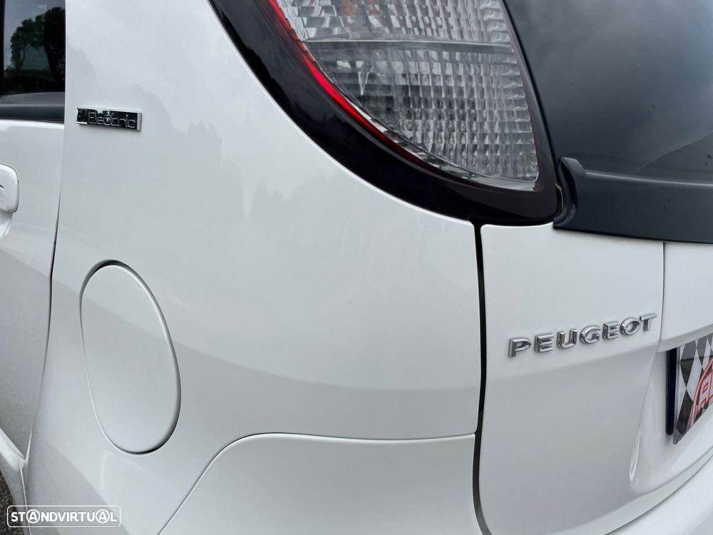Peugeot iOn Active - 11