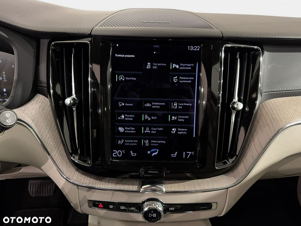 Volvo XC 60 - 29