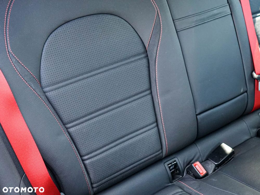 Mercedes-Benz GLC - 28