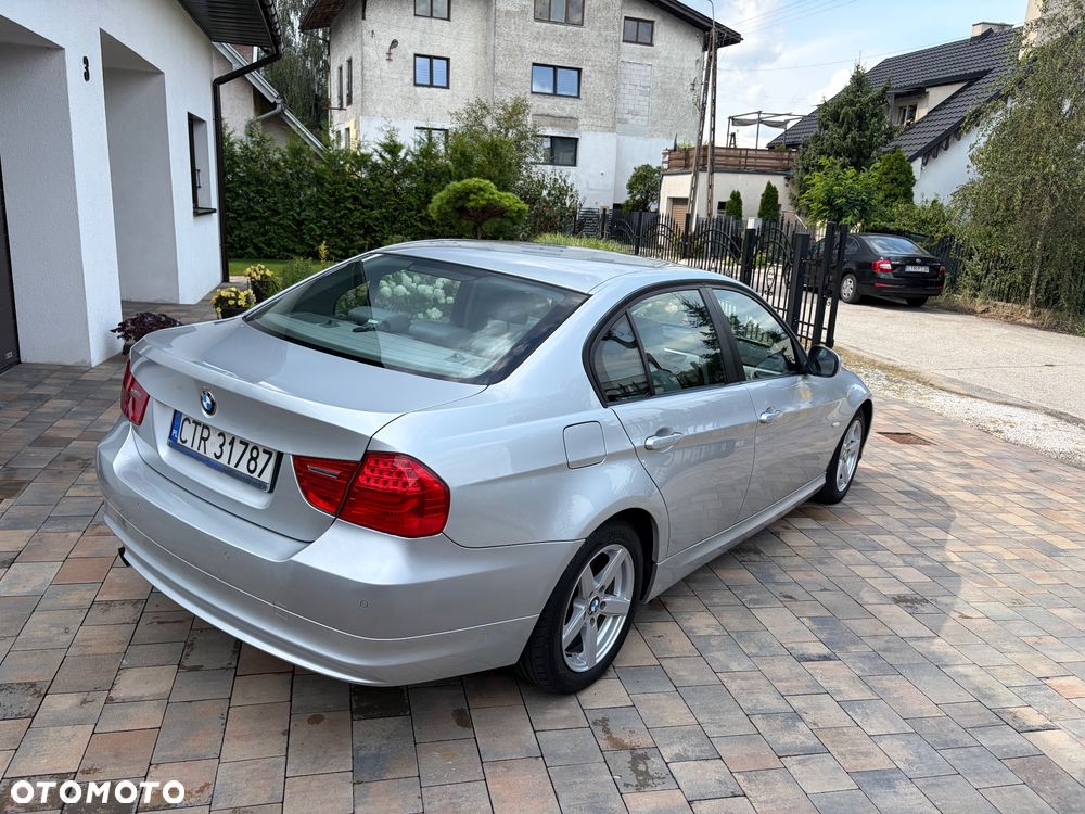 BMW Seria 3 318i - 6