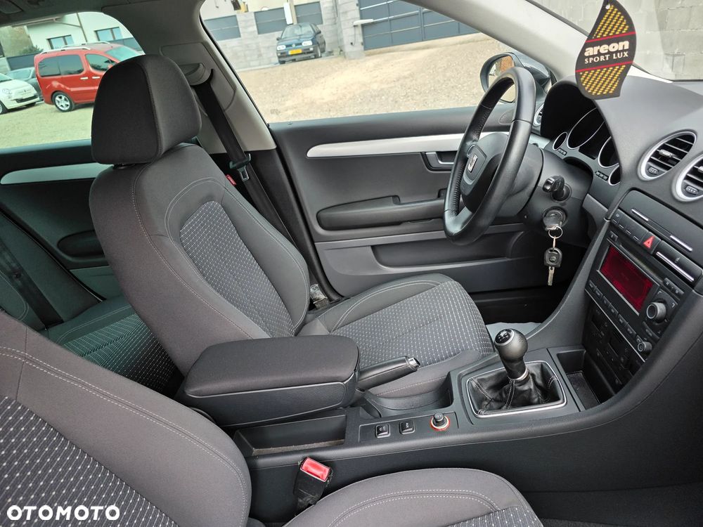 Seat Exeo - 30
