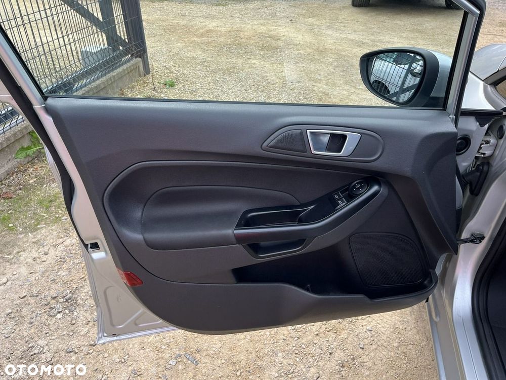 Ford Fiesta - 13