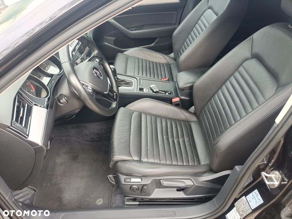 Volkswagen Passat 2.0 TDI (BlueMotion Technology) DSG Highline - 15