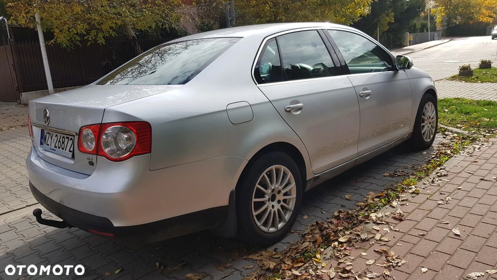 Volkswagen Jetta 1.9 TDI DPF Comfortline - 2