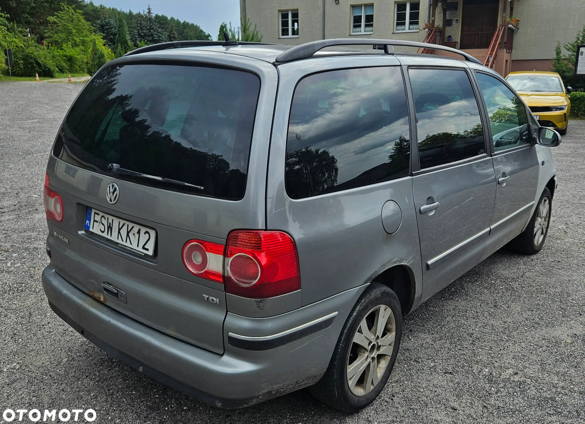 Volkswagen Sharan 1.9 TDI Basis - 3