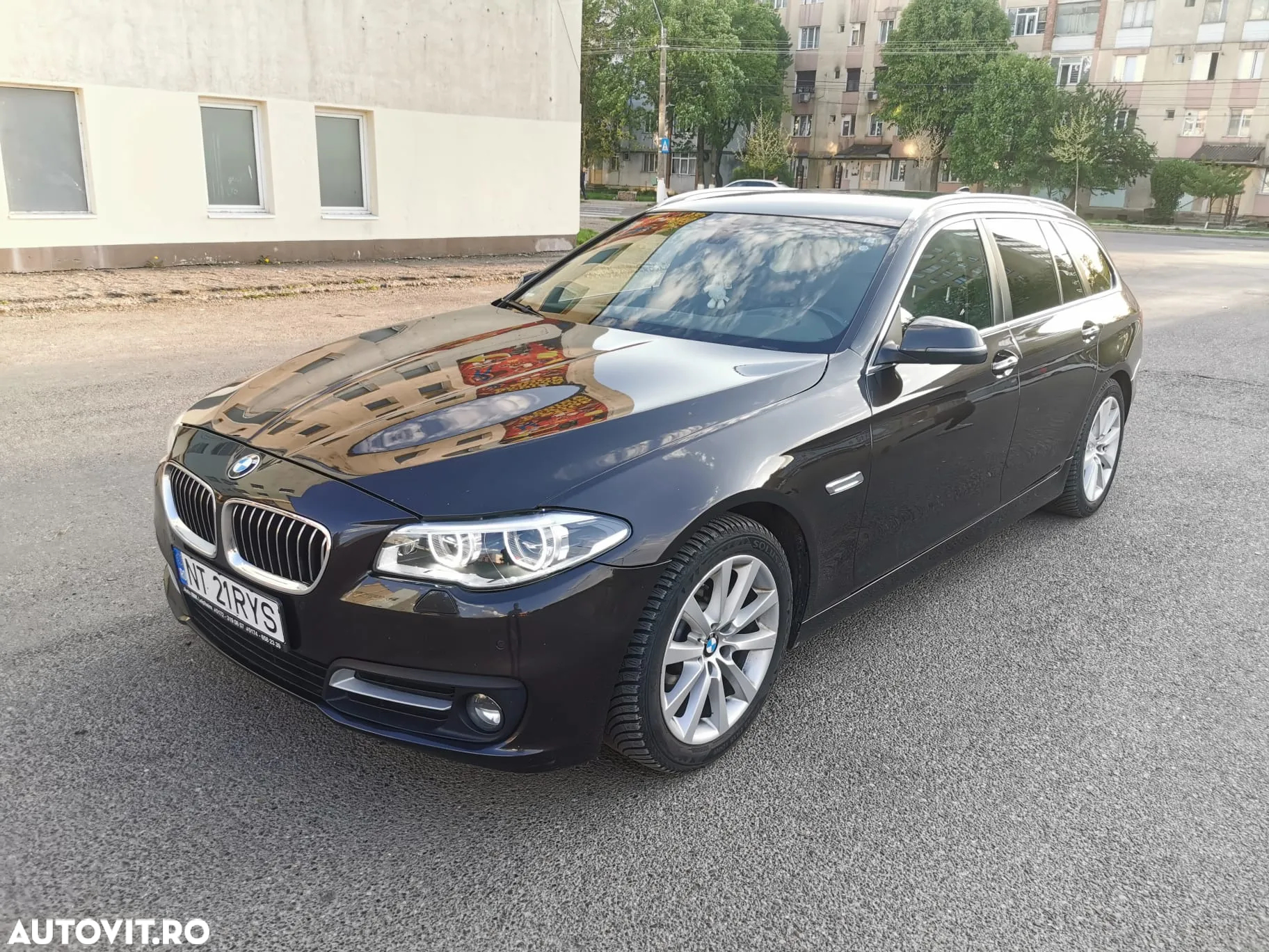 BMW Seria 5 520d Touring Aut. - 2
