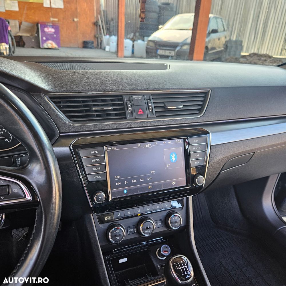 Skoda Superb 2.0 TDI Style - 5