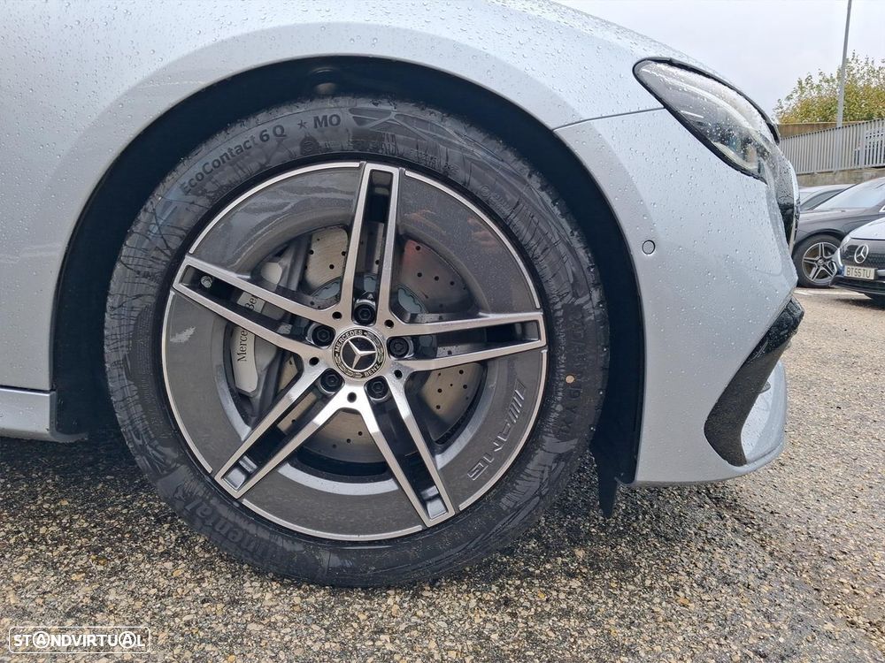 Mercedes-Benz E 220 d AMG Line - 4