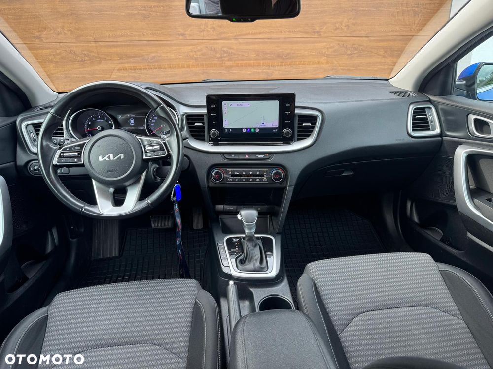 Kia Ceed 1.5 T-GDI L Business Line DCT - 17