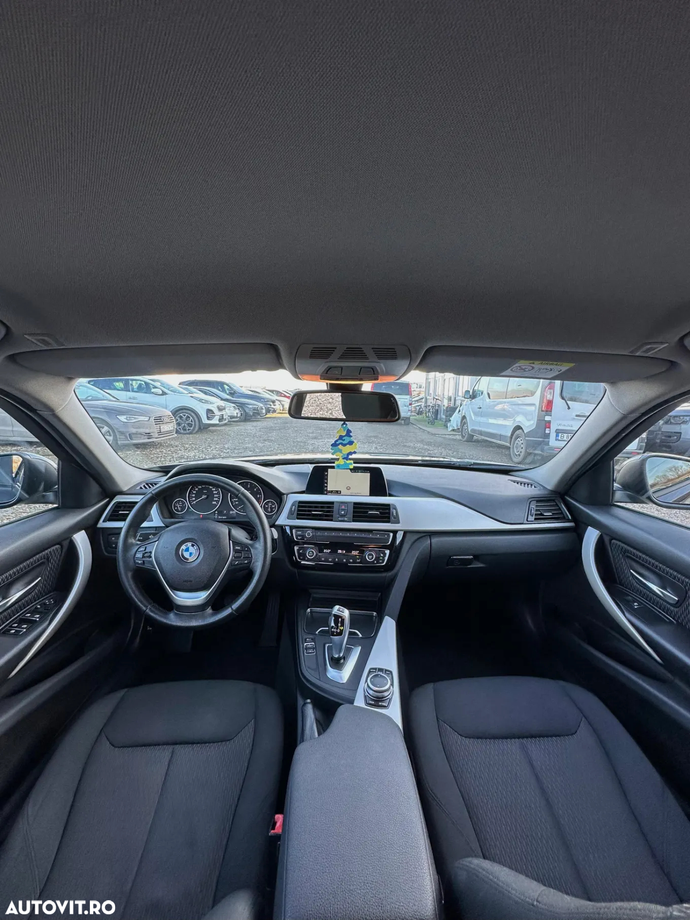 BMW Seria 3 320d Touring Aut. Advantage - 16