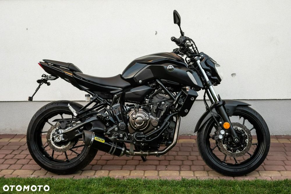 Yamaha MT - 2