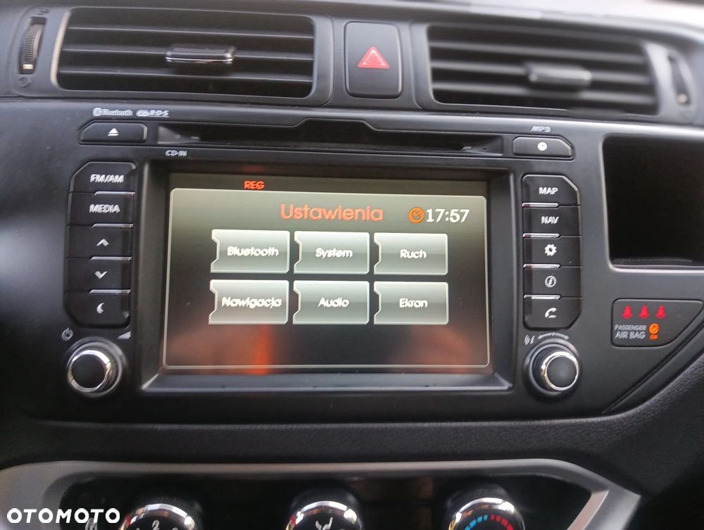 Kia Rio - 14