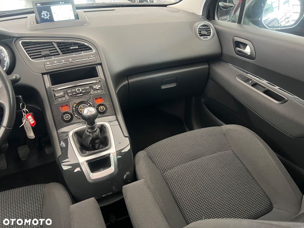 Peugeot 5008 1.2 PureTech Active S&S - 21