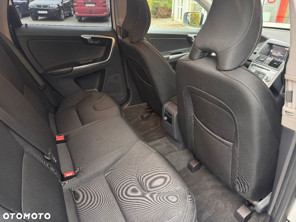 Volvo XC 60 - 25