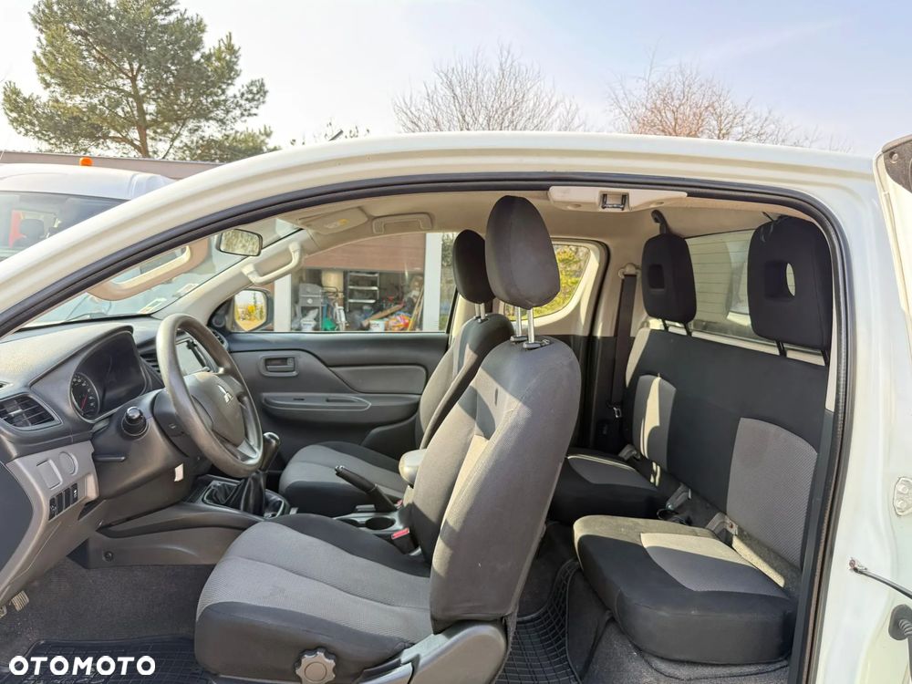 Mitsubishi L200 2.4 d CC Invite - 7