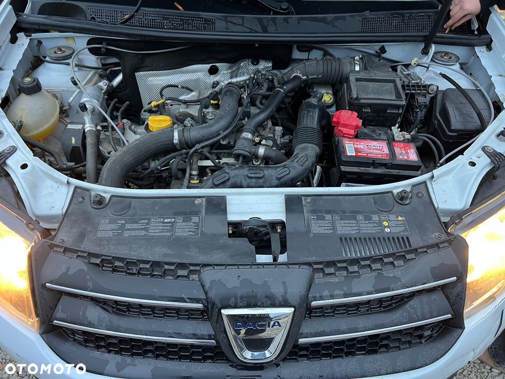 Dacia Sandero TCe 90 Celebration - 17