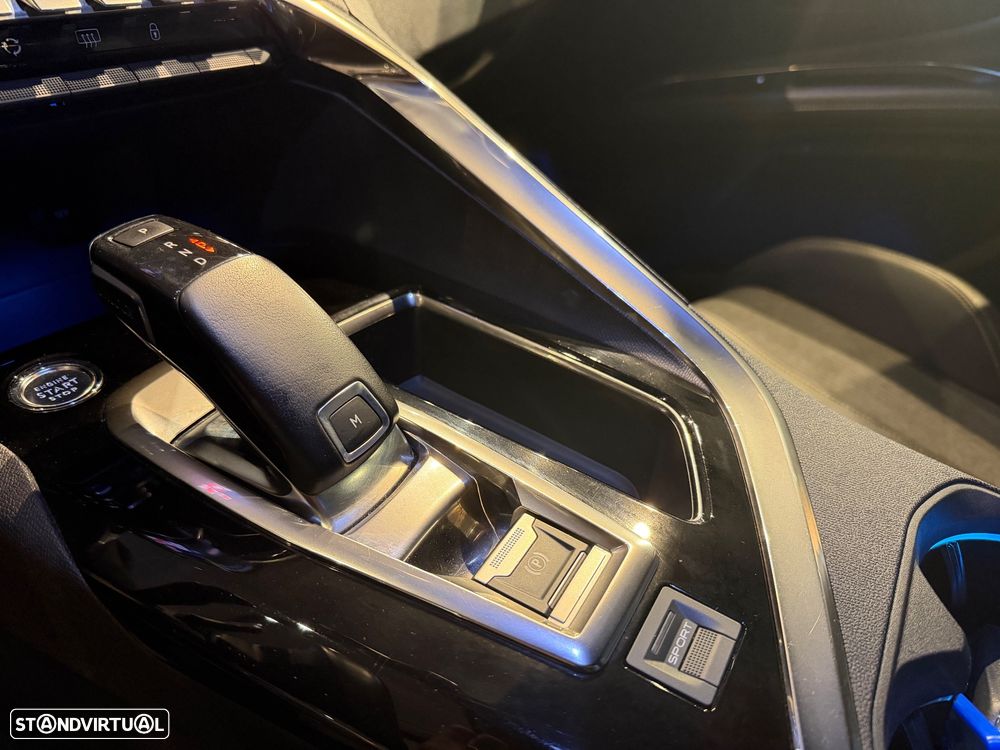 Peugeot 3008 1.5 BlueHDi GT Line EAT8 - 24