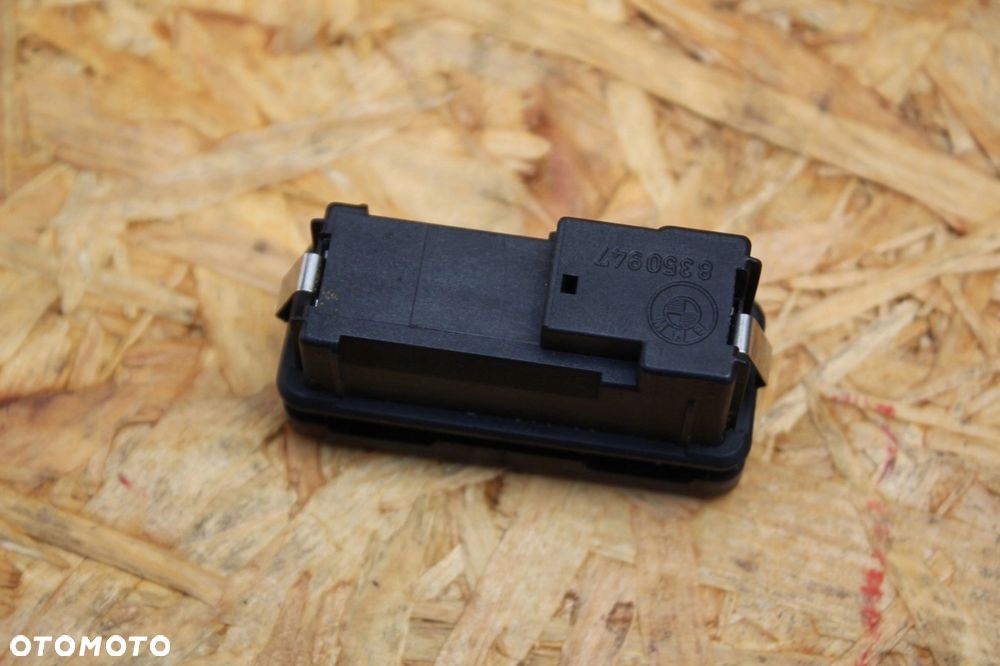 przełącznik świateł awaryjnych BMW e38 e39 8350947 - 2