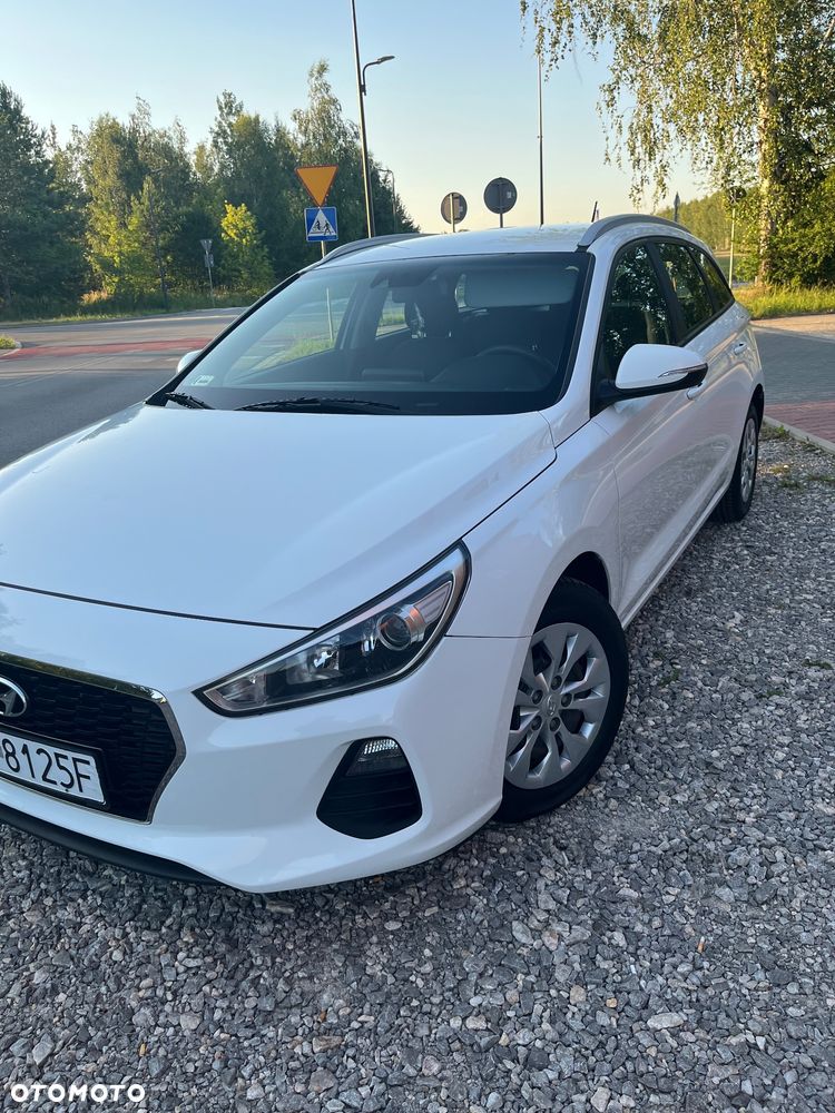 Hyundai i30 1.6 CRDi Classic + - 4