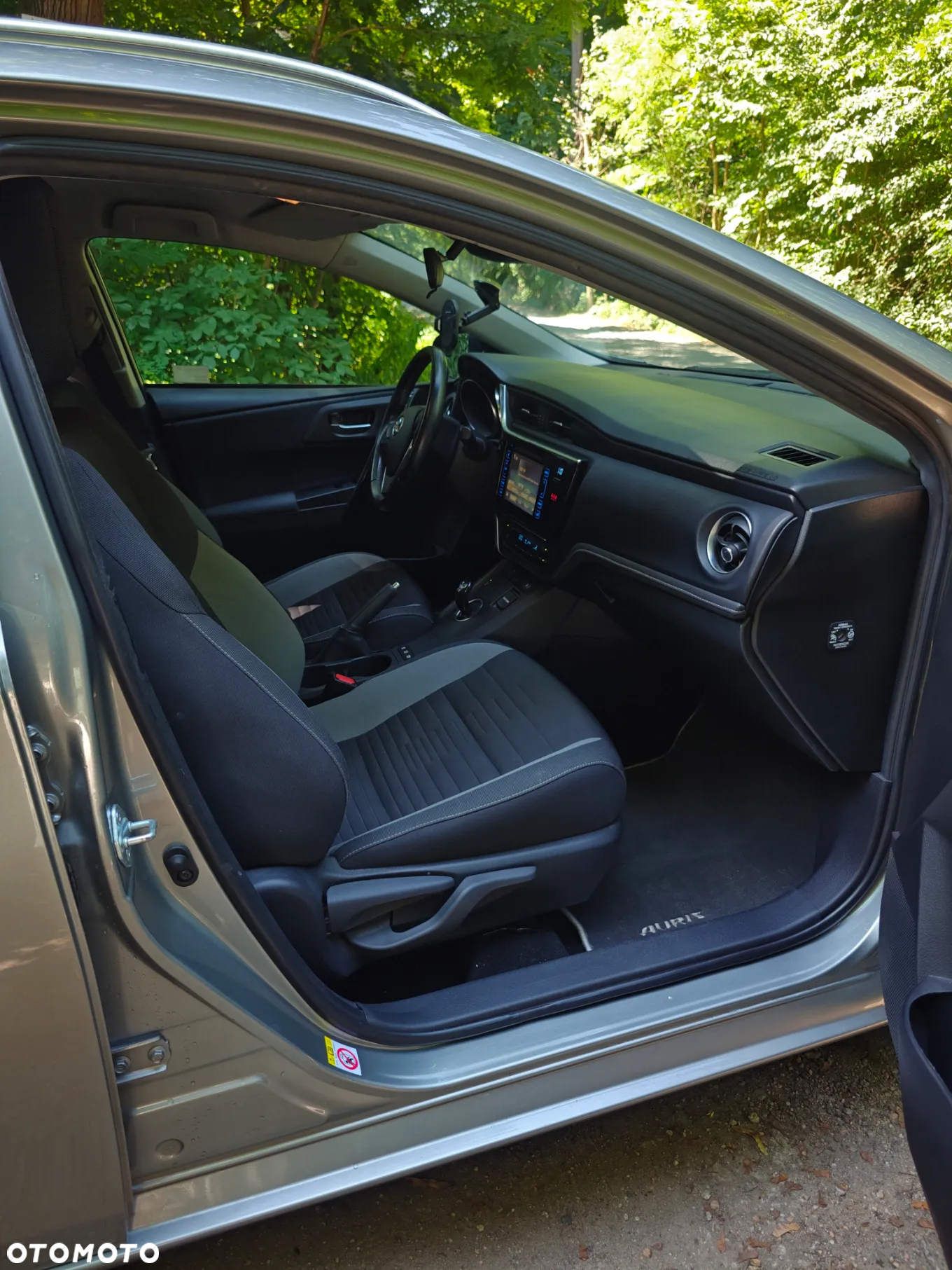 Toyota Auris Hybrid 135 Comfort - 22