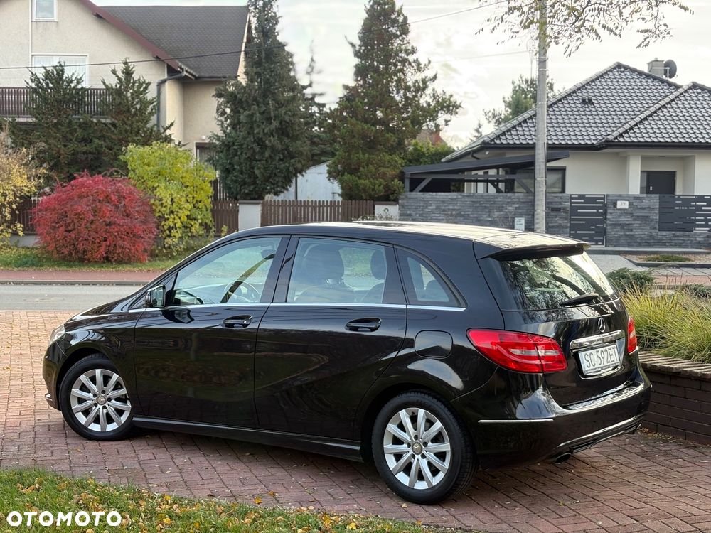 Mercedes-Benz Klasa B 180 (BlueEFFICIENCY) - 3