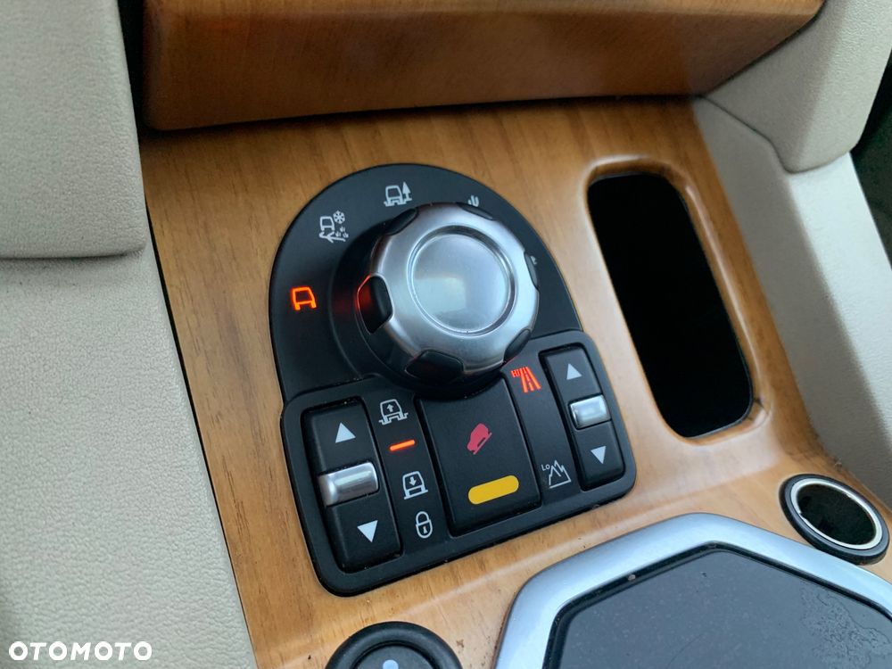 Land Rover Discovery 5.0 V8 HSE - 32