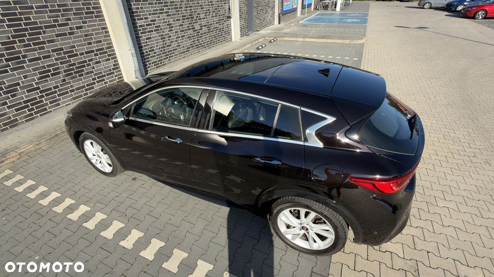 Infiniti Q30 1.5d Premium Tech - 9