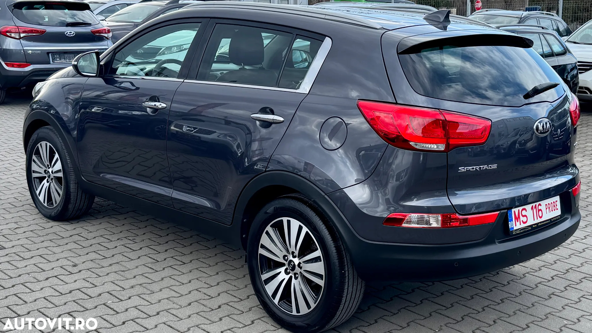Kia Sportage 2.0 CRDI 2WD Spirit - 4