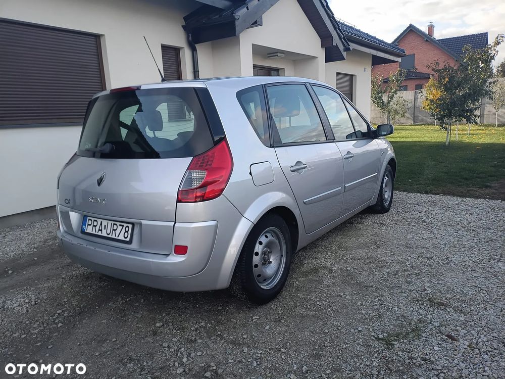 Renault Scenic - 3