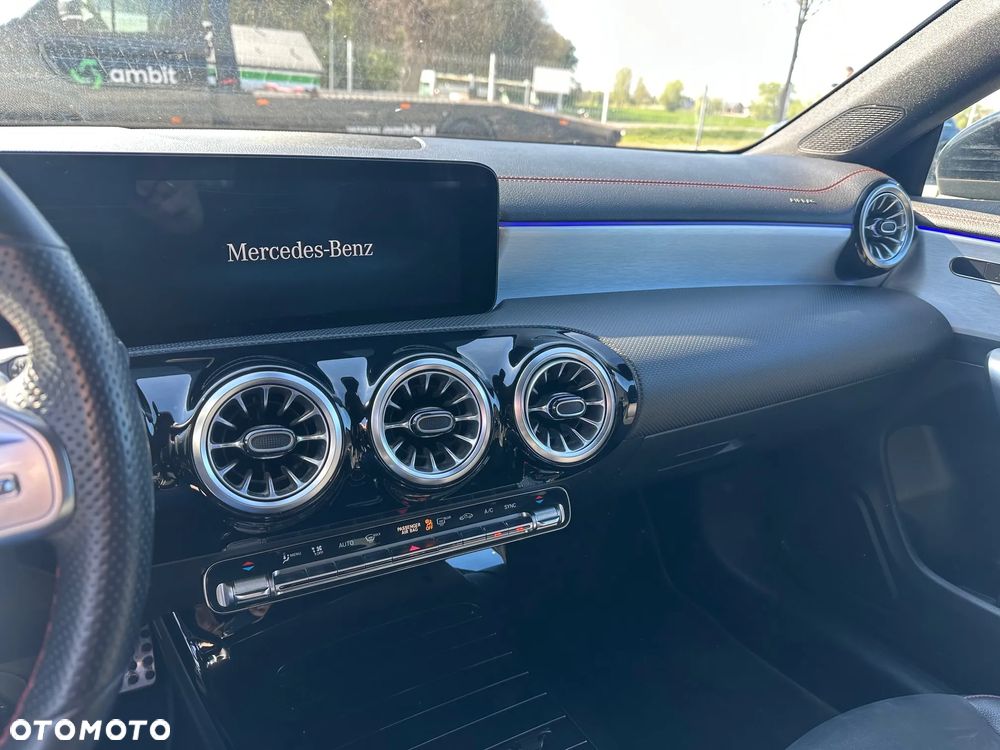 Mercedes-Benz CLA - 14