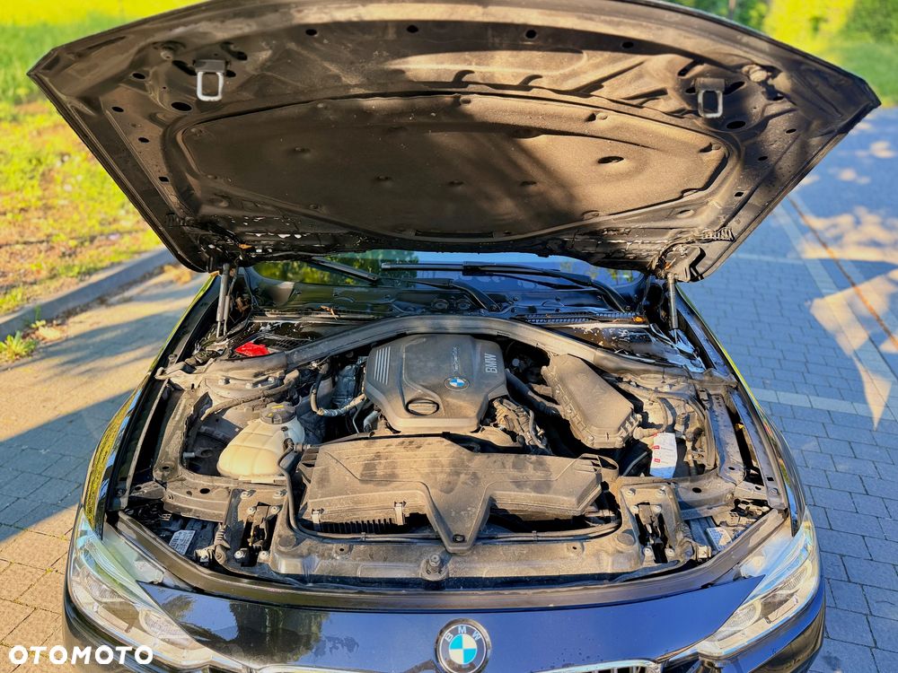 BMW Seria 3 320d Sport Line - 15