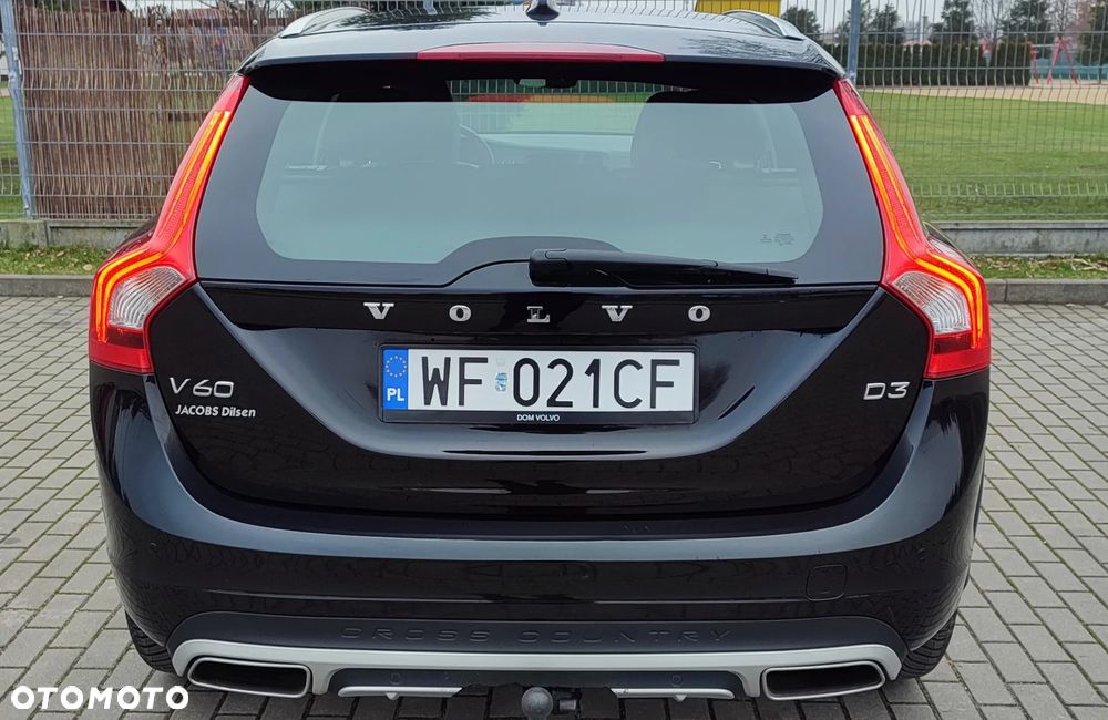 Volvo V60 Cross Country D3 - 8