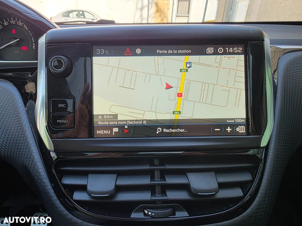 Peugeot 2008 1.2 PureTech Turbo Allure - 18