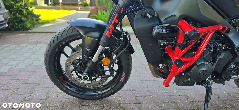 Yamaha MT - 16