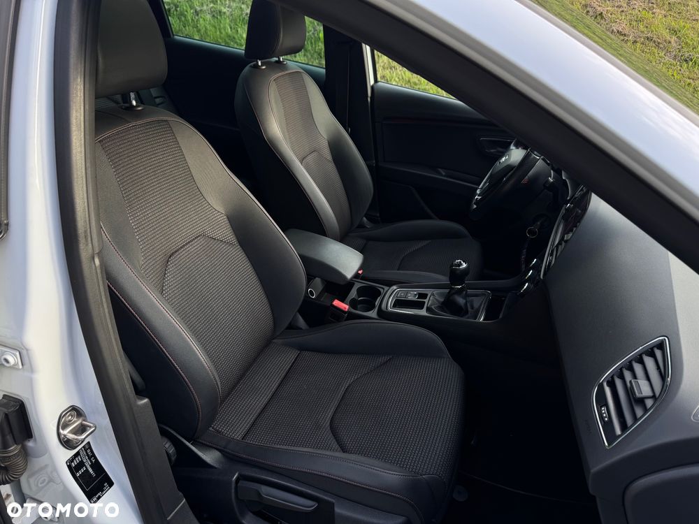 Seat Leon 2.0 TDI FR Black S&S - 23