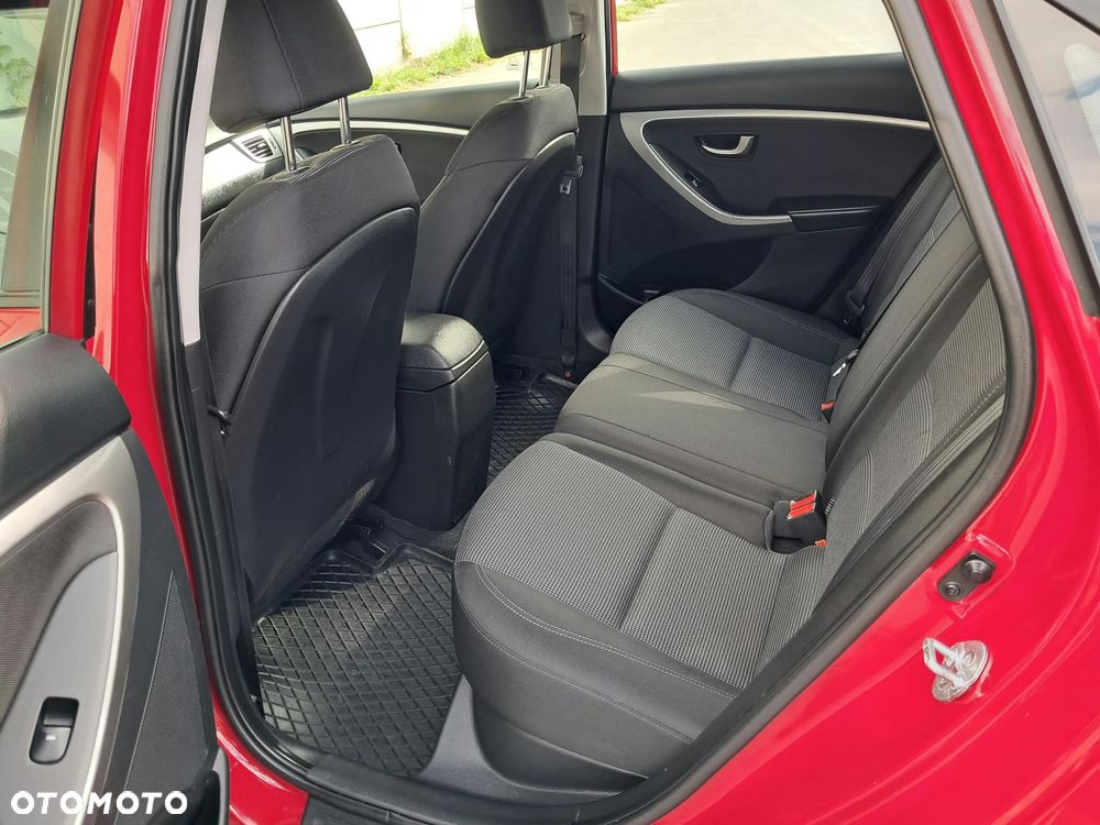 Hyundai i30 1.4 Premium - 16