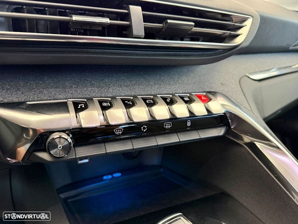 Peugeot 3008 1.5 BlueHDi Allure EAT8 - 17