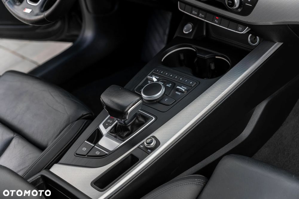 Audi A4 Avant 2.0 TDI ultra S tronic sport - 25