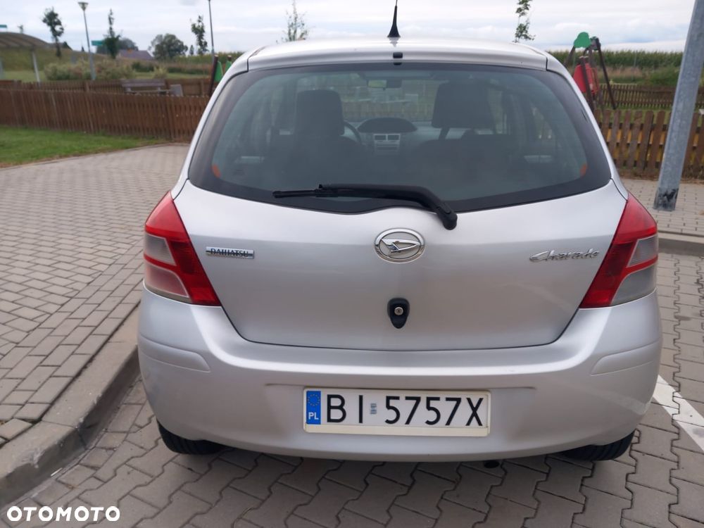 Toyota Yaris 1.33 Life - 12