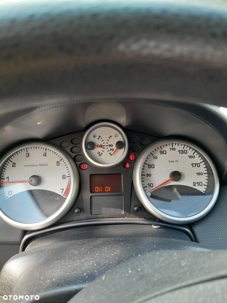 Peugeot 207 1.4 16V Trendy - 5
