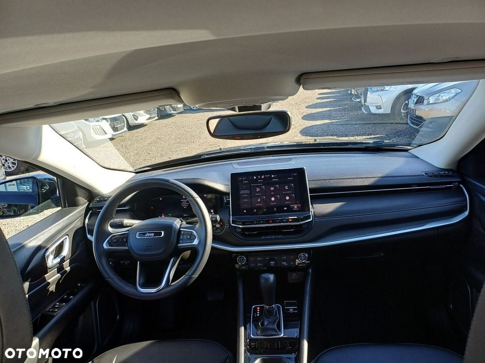 Jeep Compass - 27