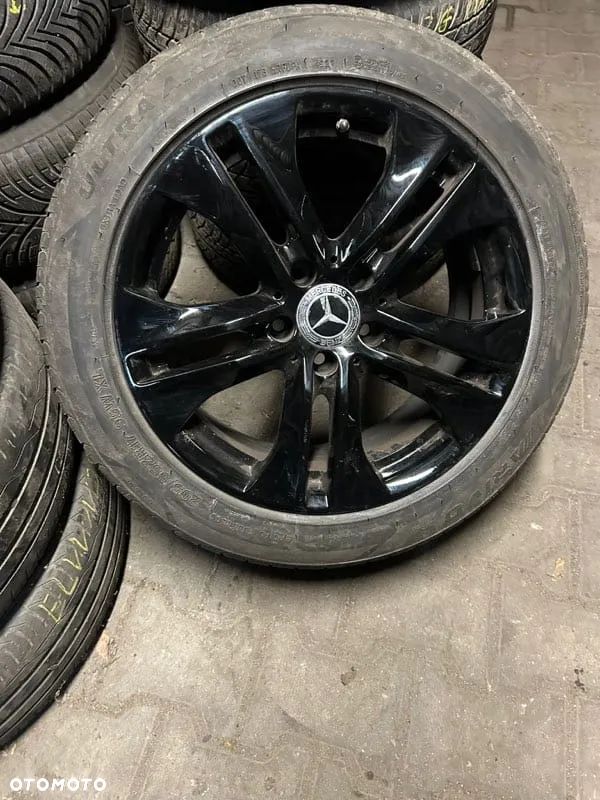 Mercedes-Benz CLA 200 4-Matic Progressive 8G-DCT - 12