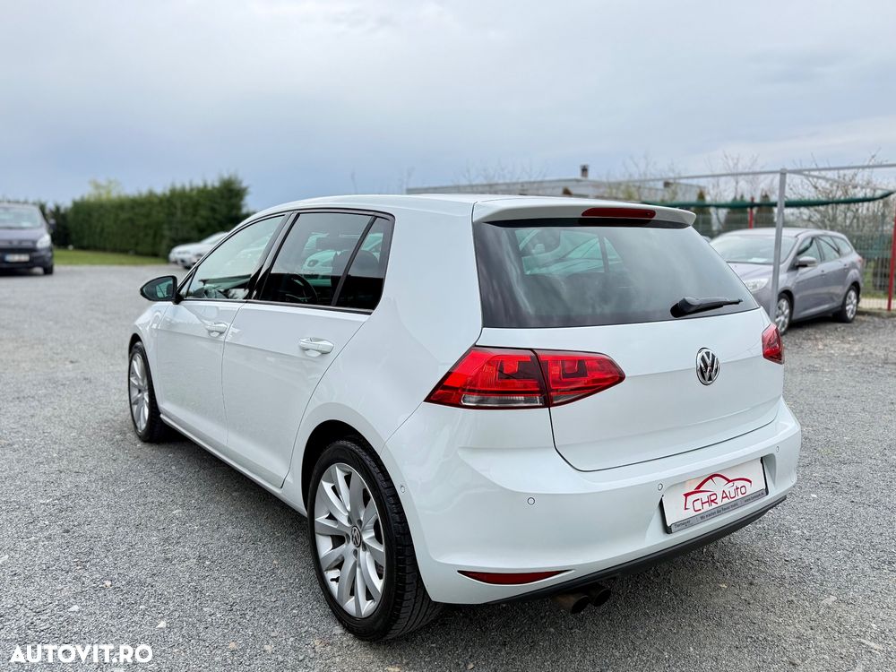 Volkswagen Golf 1.4 TSI Exclusive - 3