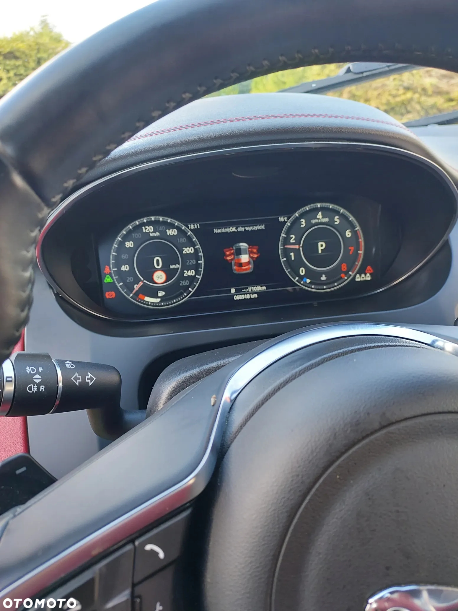 Jaguar E-Pace 2.0 i4P AWD R-Dynamic HSE - 9