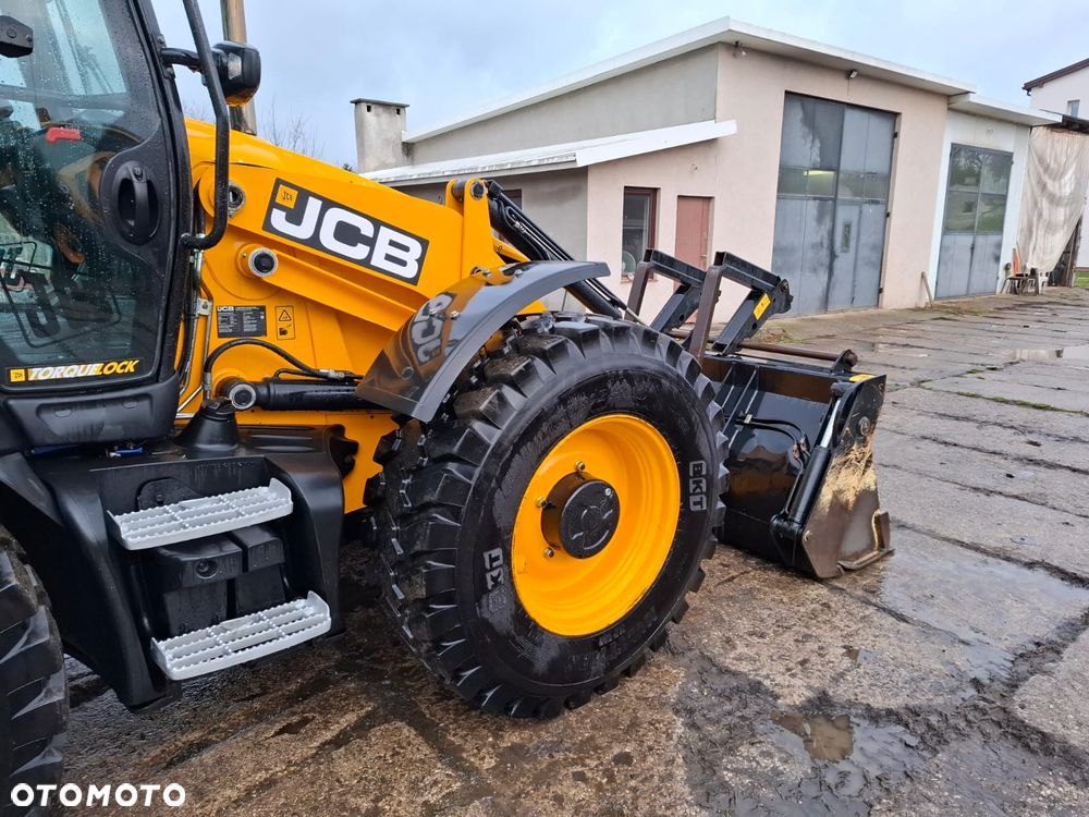 JCB 4CX - 24