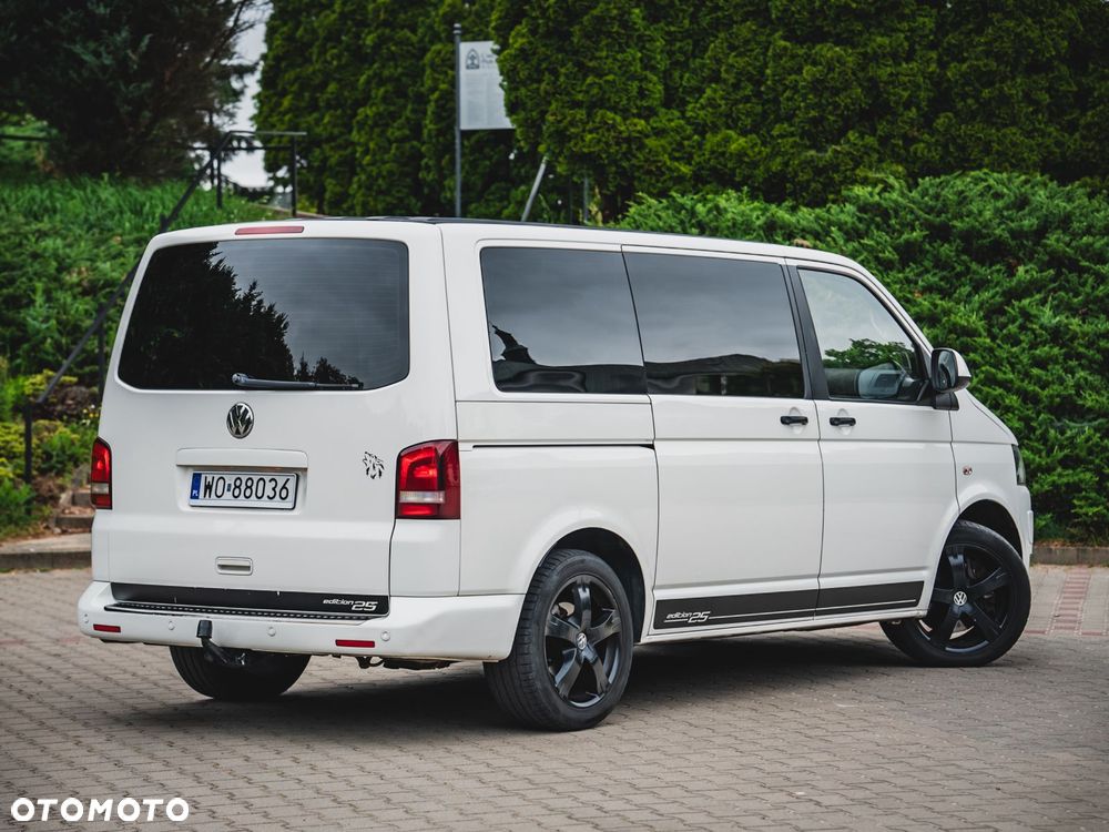 Volkswagen Multivan - 7