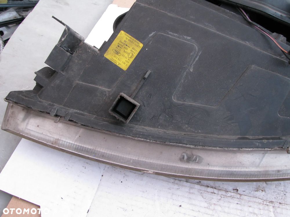 Lampa Prawa Ford MONDEO MK II 1305235545 - 8